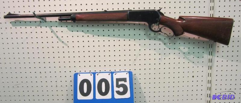 lot 5 image: Winchester Model 71 Lever Action Rifle 348 WCF