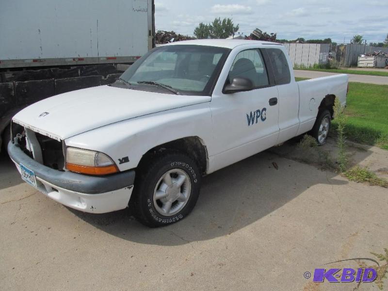 1999 Dodge Dakota Parts Truck