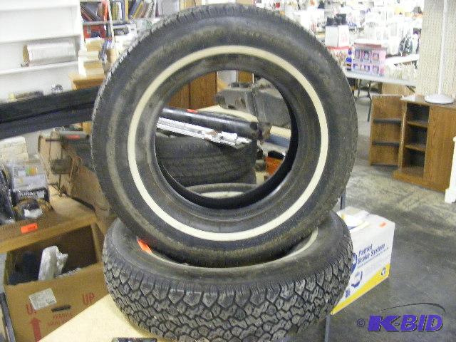 Pair (2) of Tires. Road Runners AS P20575R14...