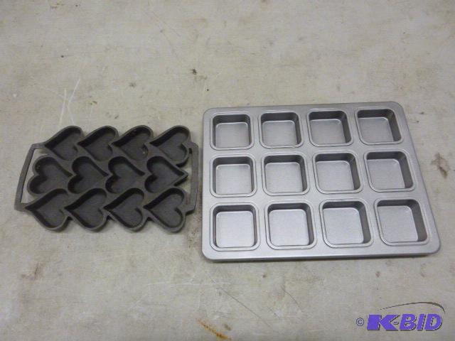 lot 105 image: 2 Molded Cake Bakeware...