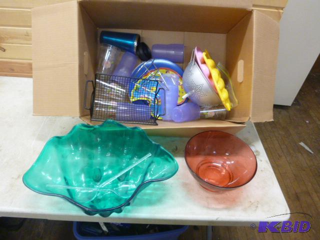 lot 107 image: Miscellaneous Kitchen Items...