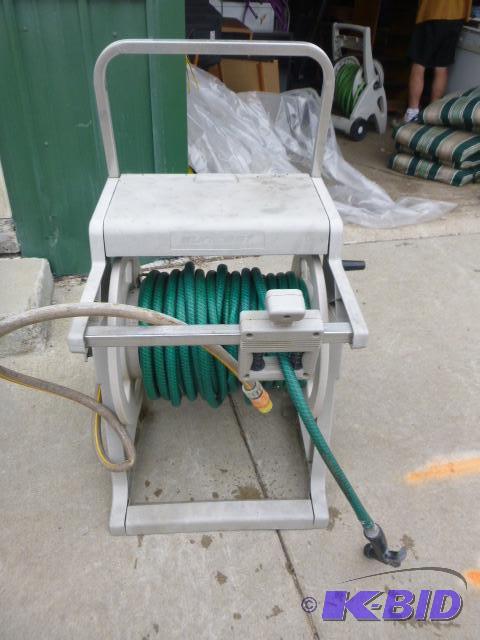 lot 119 image: Sun Cast Hose Reel with Hose...