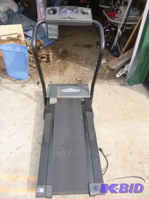 lot 173 image: Weslo Cadence Treadmill 200 CS...