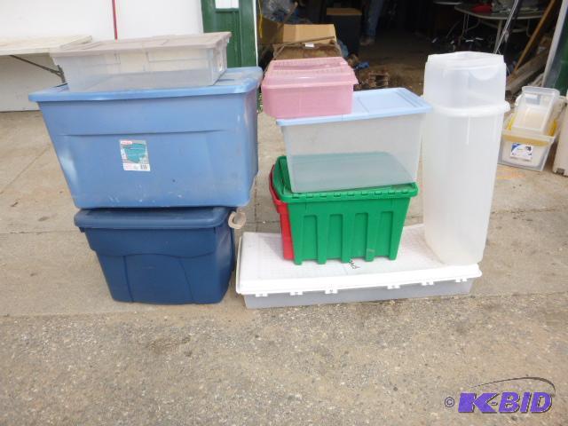 lot 186 image: 8 Totes with Lids...