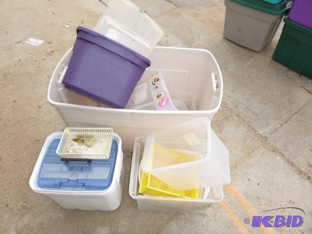 lot 188 image: Lot of Miscellaneous Storage Totes No lids....