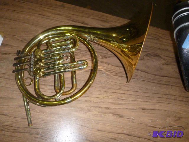lot 19 image: FE Olds French Horn with Case No mouth piece ...