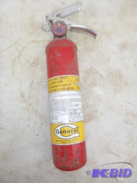 lot 216 image: Small Fire Extinguisher FOA ABC, has charge....