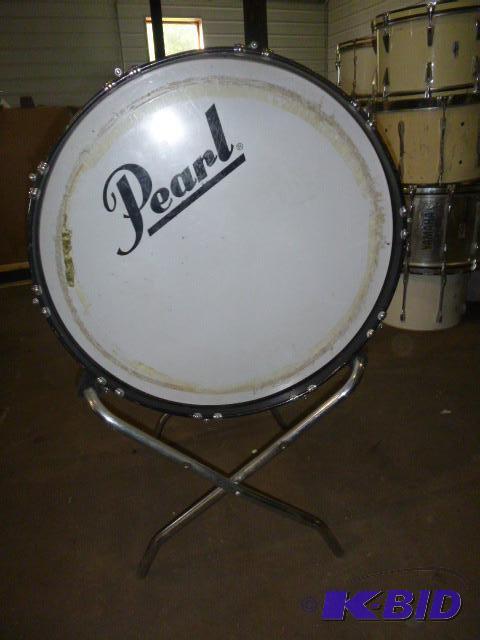 lot 26 image: Pearl Bass Drum with Stand...