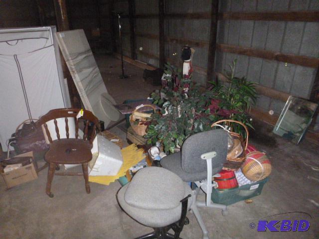 lot 40 image: Large Lot of Miscellaneous Items...