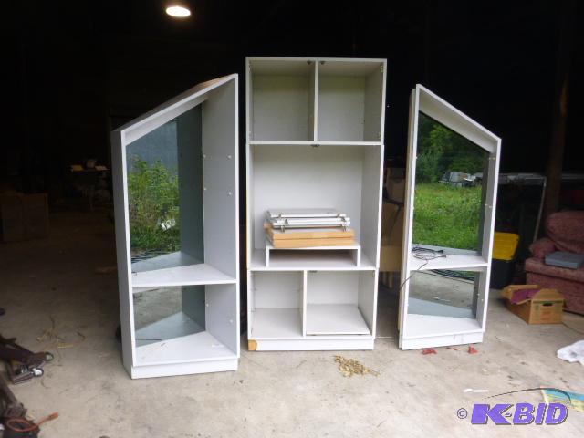 lot 54 image: 3 Piece Entertainment Center 81" high....