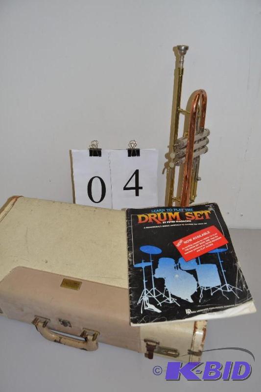 Conn Trumpet with case