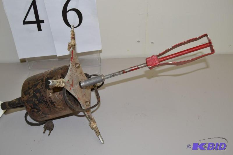 Vintage paint mixer, Gemdandy