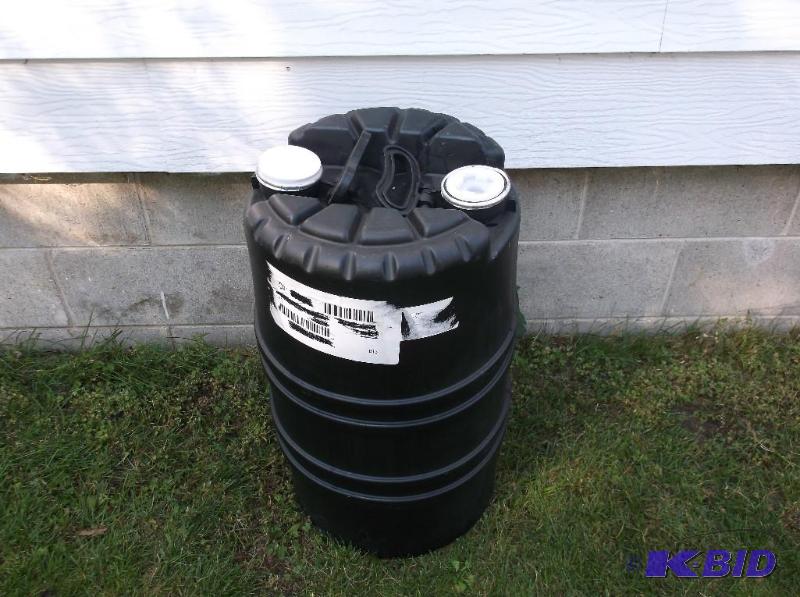 lot 45 image: Food grade 16 gallon food grade container....