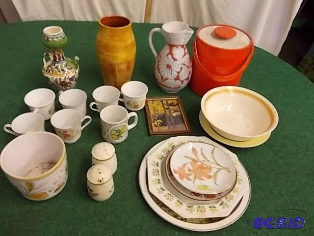 Box Lot - Vintage Ice Bucket, Vases, Pottery,...
