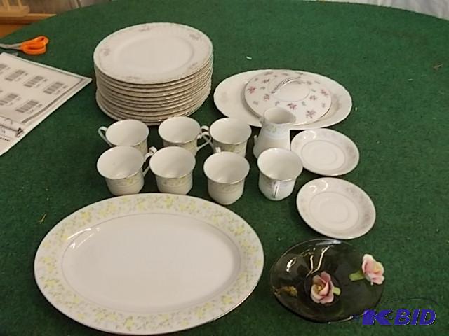 Box Lot - Assorted Floral China...