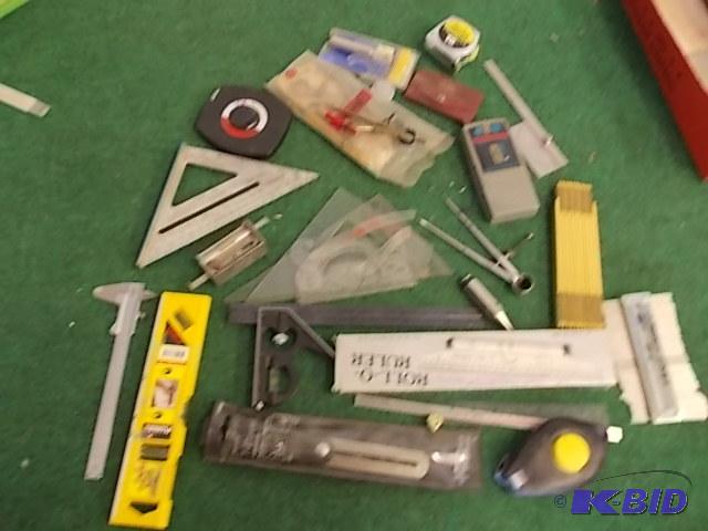 Box Lot - Tools Square, Tape Measure, Snap L...