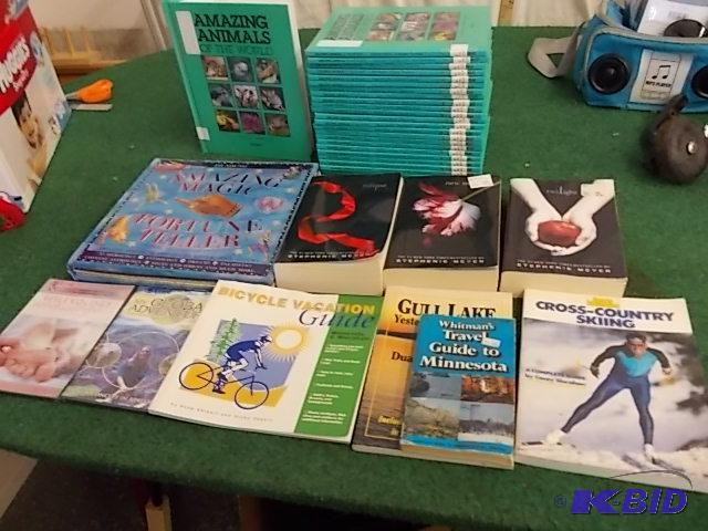 Set Of Animals Of The World Books, Other Book...