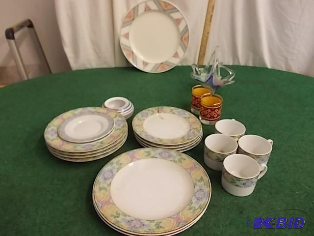 Box Lot - Mikasa Santa Fe Platter, Other Sout...