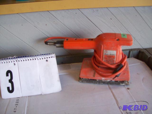 Black  Decker Dual Action Sander