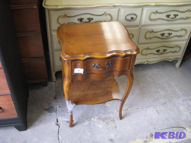 lot 6 image: french provincial end table has one cracked l...