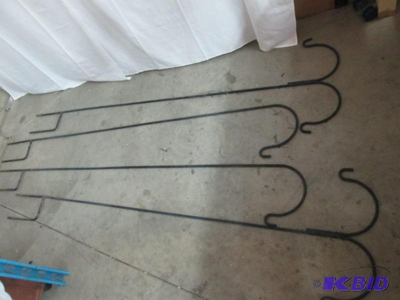 4 Sheppard Hooks