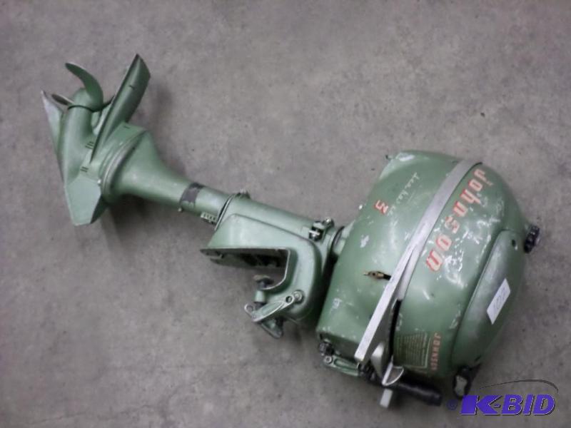 lot 102 image: Vintage Johnson Sea Horse 3HP Motor...
