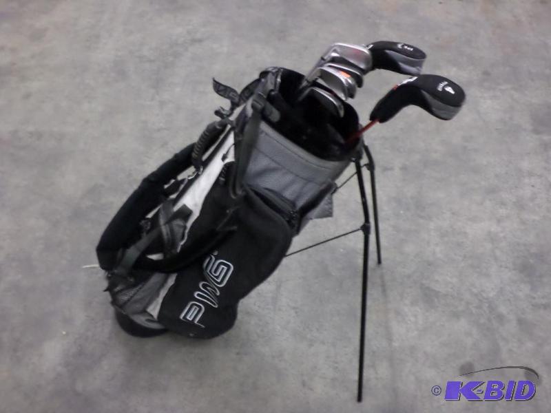 lot 18 image: Set Of Golf Clubs With Bag...