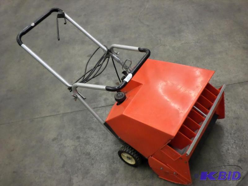 lot 25 image: 120Volt Electric Snow Blower, Simplicity, 24&...