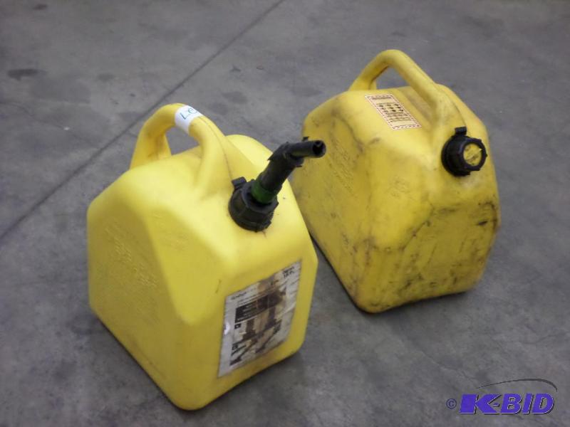 lot 27 image: (2) 5-Gallon Kerosene Cans...