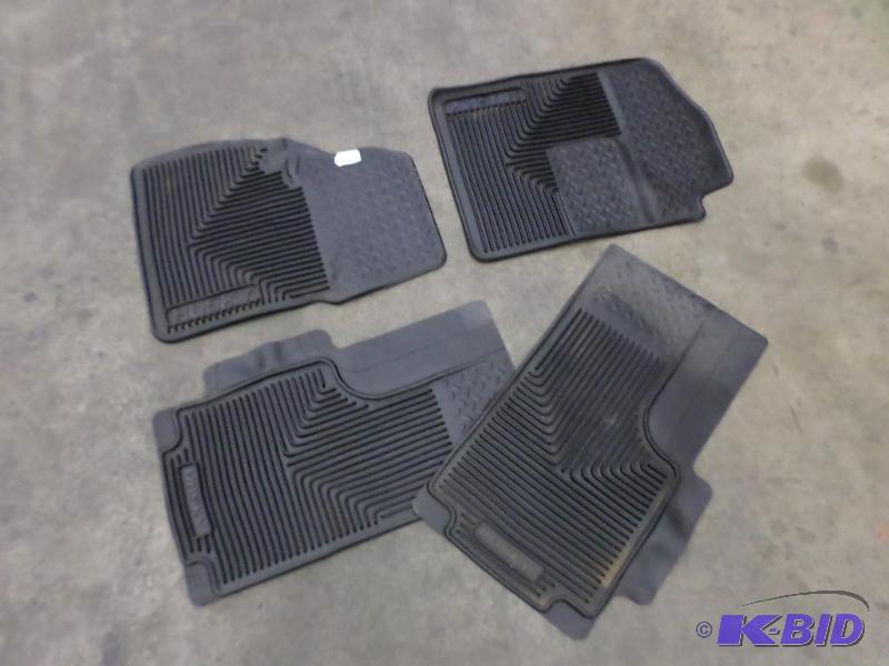 lot 76 image: Husky 07-13 GM Crew Cab Floor Mat Set...