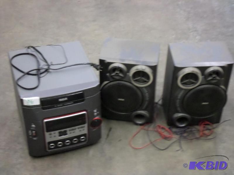 lot 86 image: RCA 5-Disc CD Changer & Stereo Set...