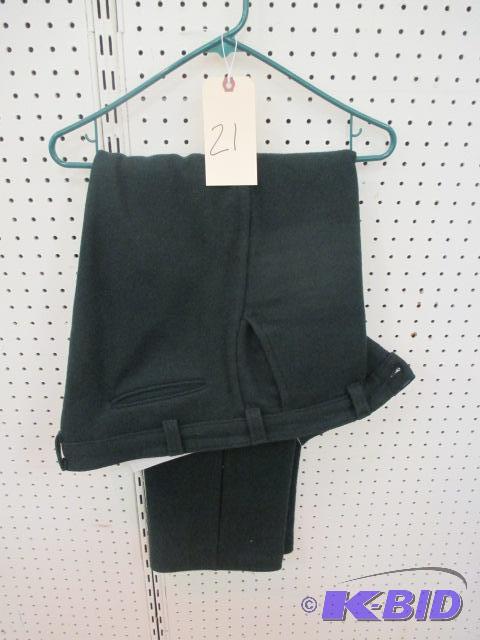 lot 21 image: Green Wood n Trail Mens Pants 40x33 Wool and Nylon