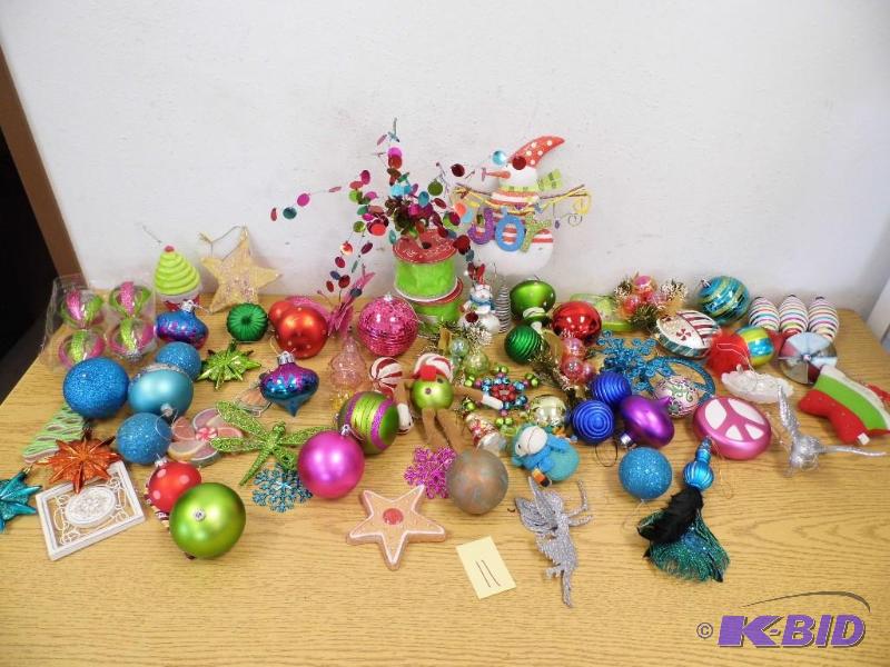 lot 11 image: Christmas Ornaments