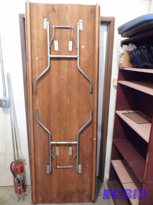 lot 48 image: 8 Foot Table