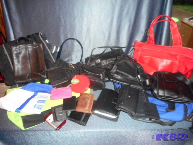 lot 104 image: Purses