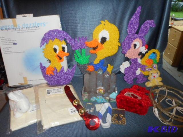lot 110 image: Easter Decorations