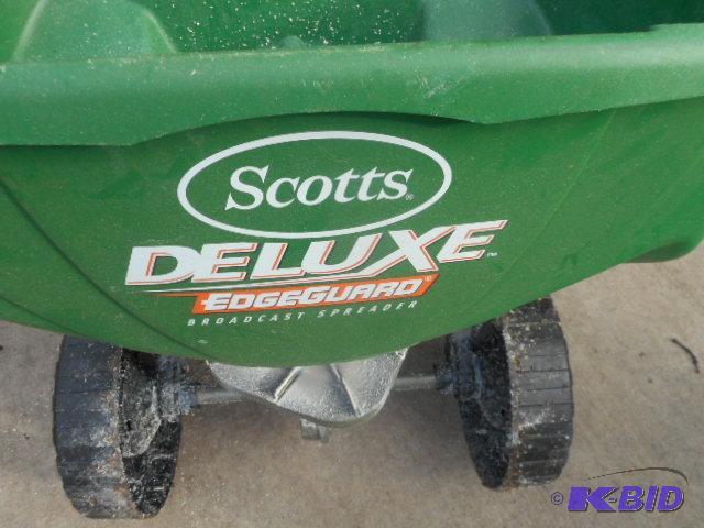 lot 147 image: Broadcast Spreader