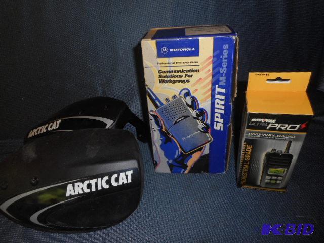 lot 220 image: Two Way Radios