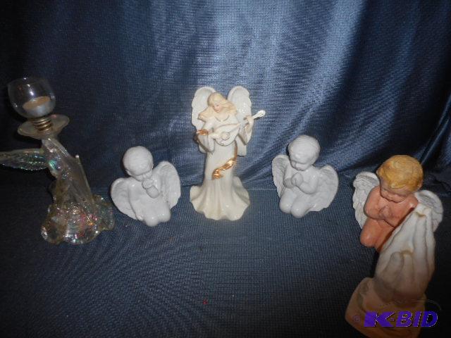 lot 37 image: Angels