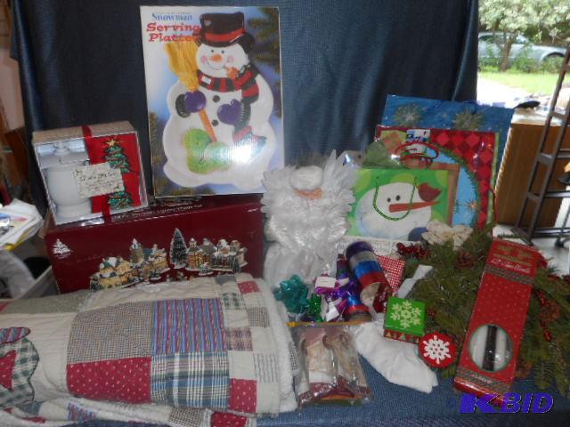 lot 46 image: Christmas