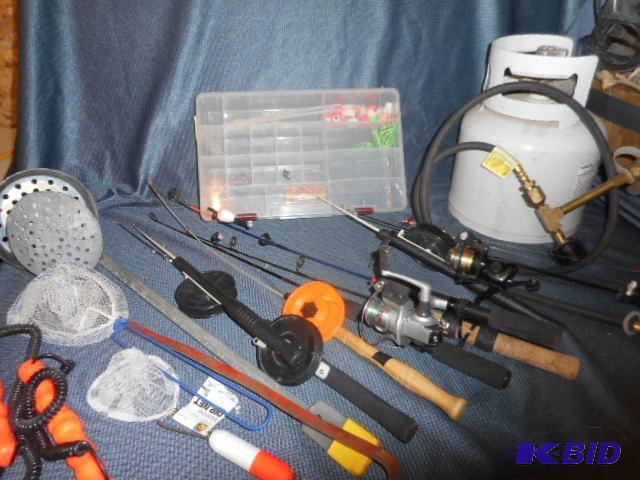 lot 73 image: Ice fishing
