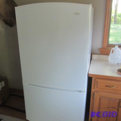lot 77 image: Upright Freezer