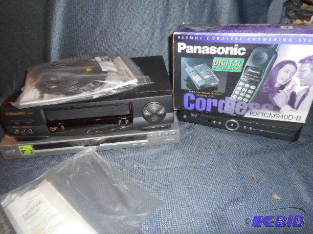 lot 89 image: Electronics