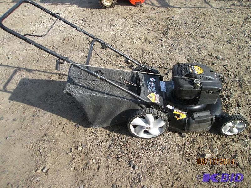 lot 19 image: Yard Machines 6.75HP 21" Push Mower With...