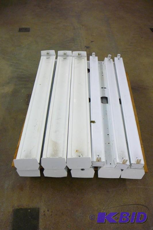 11 Florescence Light Fixtures 4Long&nbsp Si...