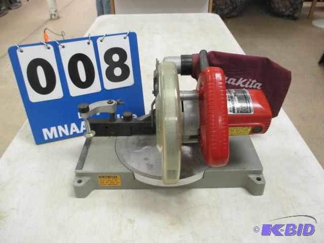 lot 00008 image: Makita Mitre saw