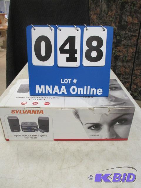 lot 00048 image: New in Box Sylvania Digital CD System