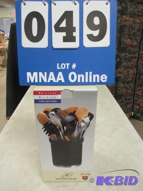 lot 00049 image: New in Box Philippe Richard Collection