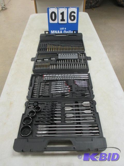 lot 16 image: Drill and bit driver set in plastic storage case