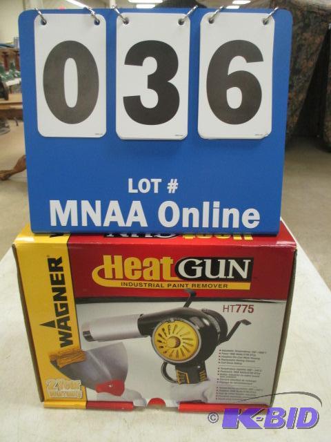 lot 36 image: New in box Wagner Heat Gun